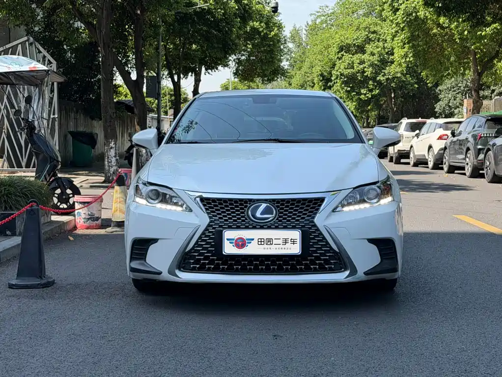 Lexus CT 2019 2017 CT200h Comfort (Single Color, China V)