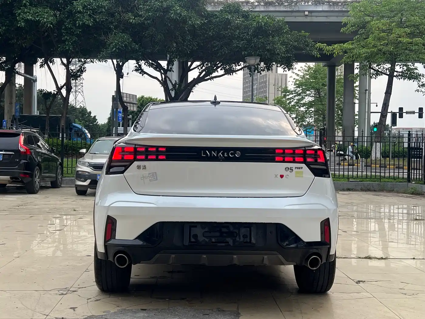 Lynk & Co 05 EM-P 2021 1.5TD PHEV HALO фото 12