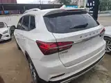 Фото 5 - Roewe RX5