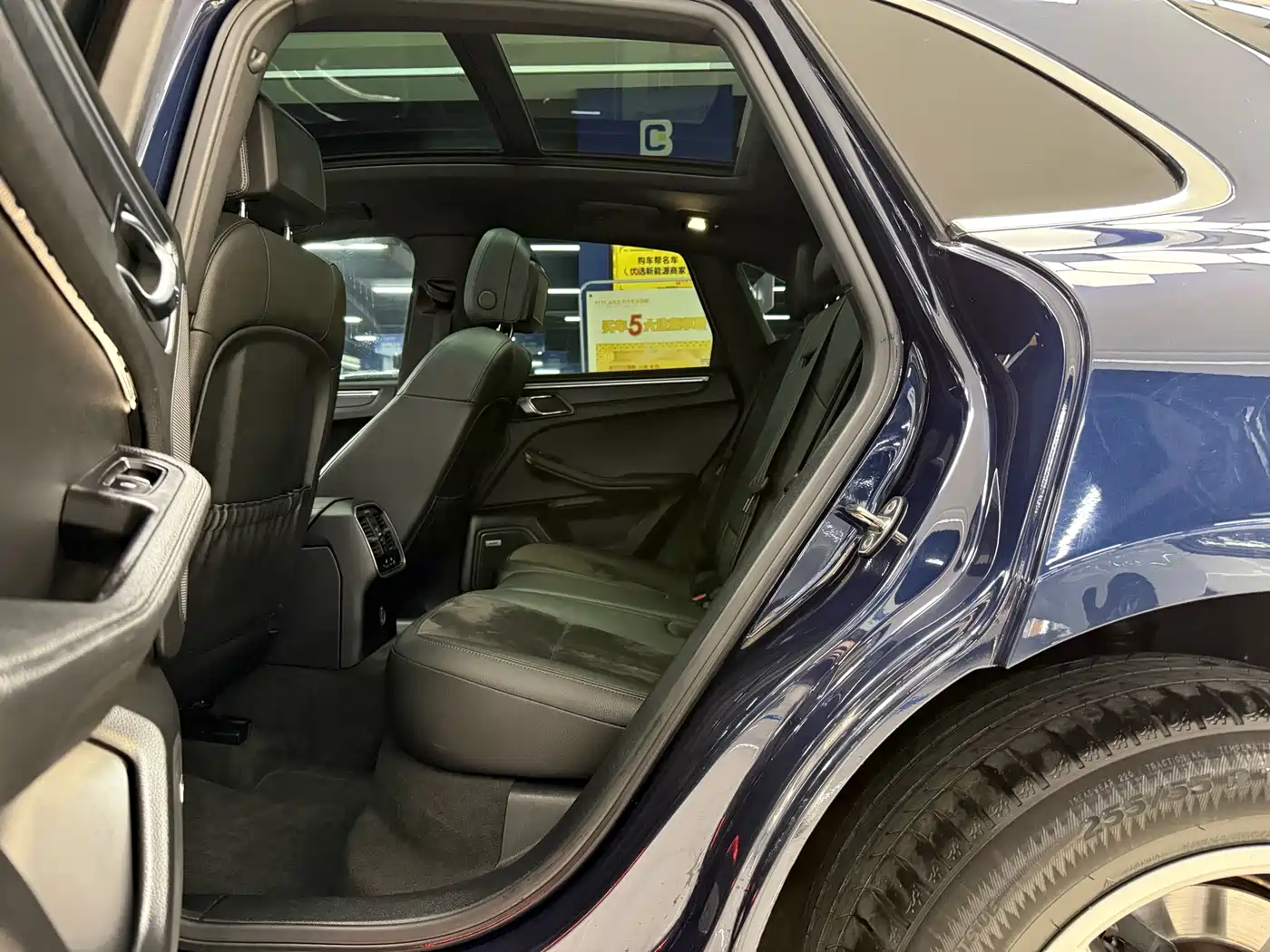 Porsche Macan 2018 Macan 2.0T фото 5