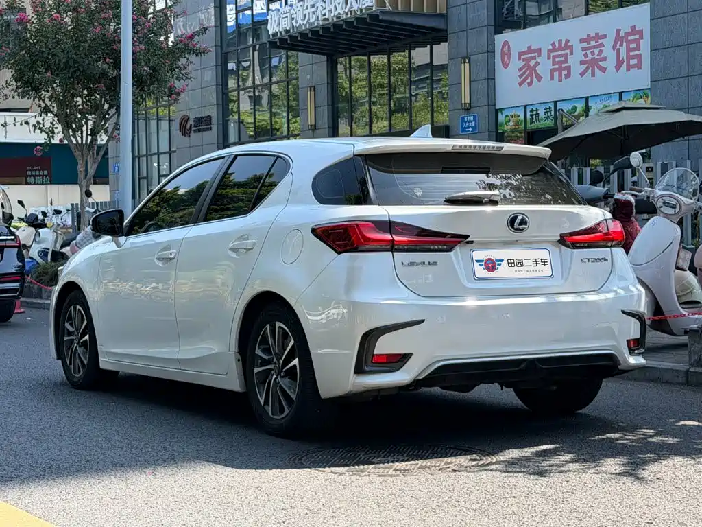 Lexus CT 2019 2017 CT200h Comfort (Single Color, China V)