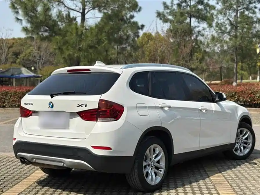 BMW X1 2015 Model sDrive18i Fashion Advanced Edition фото 6