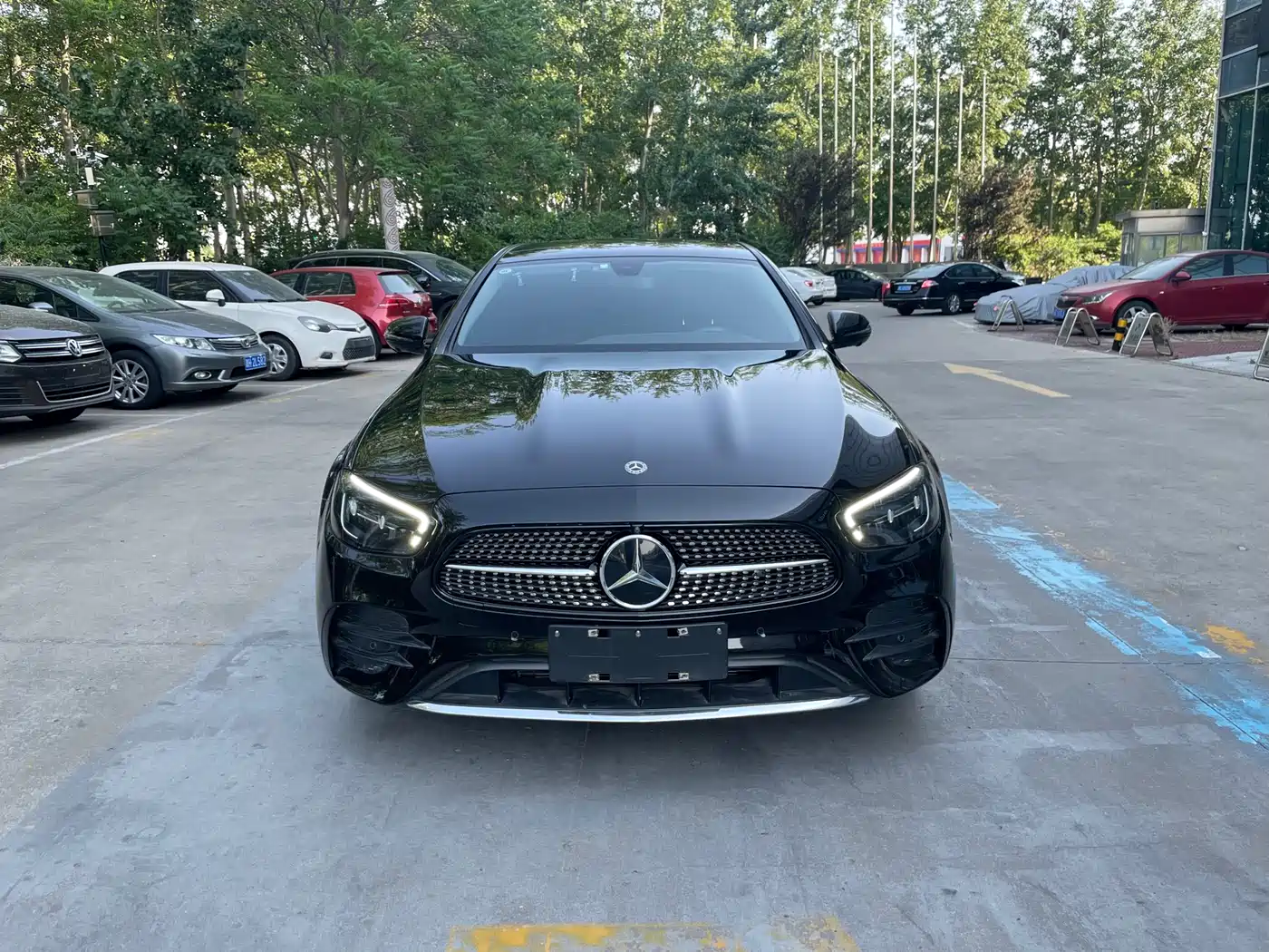 MERCEDES-BENZ E-CLASS