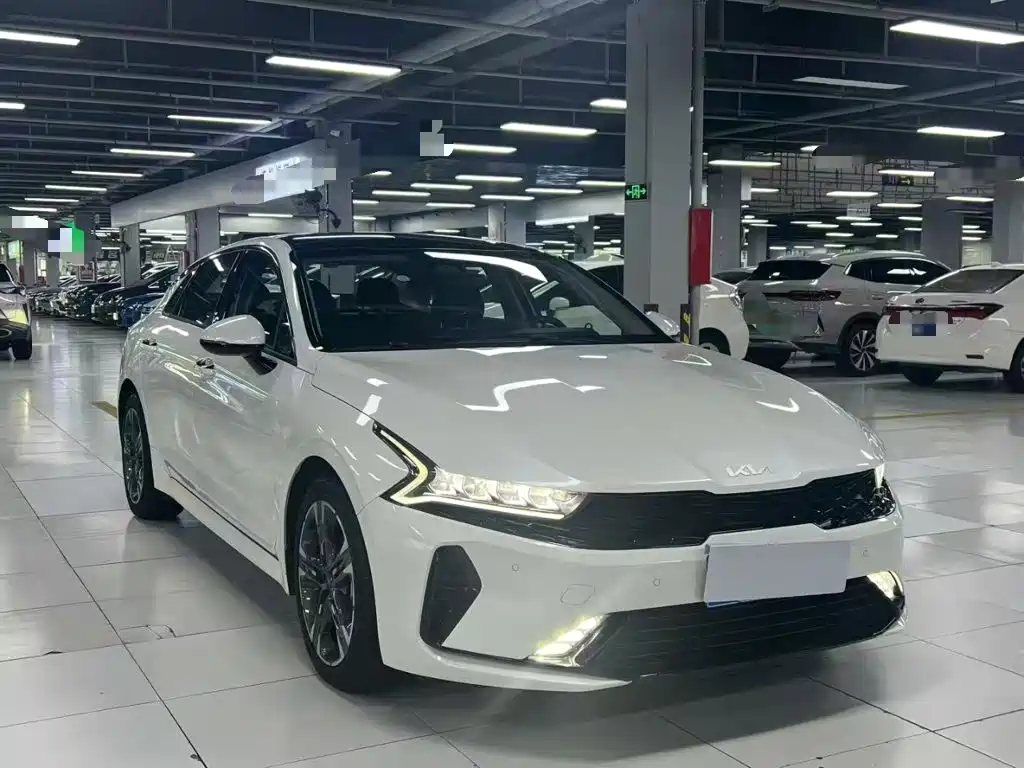 2025 Kia K5
