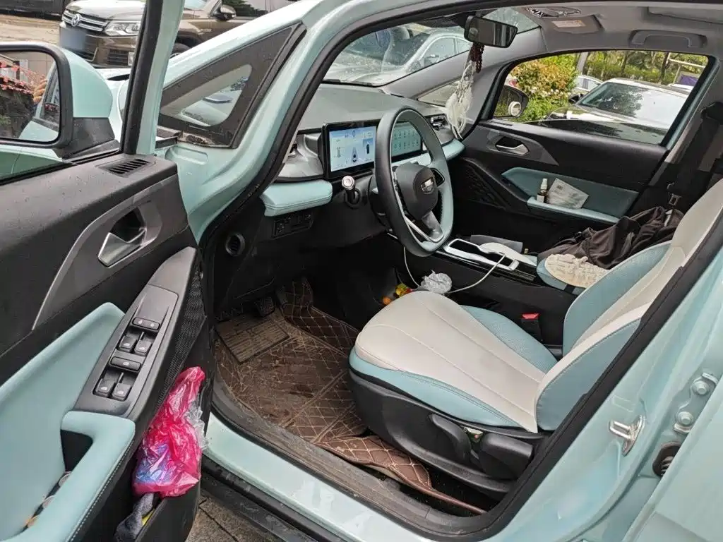 Geely Geometry E Firefly 2024 2024 Model 401km Fluorescent