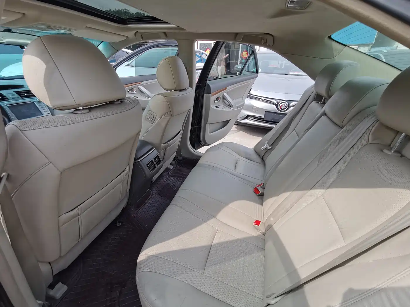 Toyota Camry 2010 240G Luxury Edition фото 13