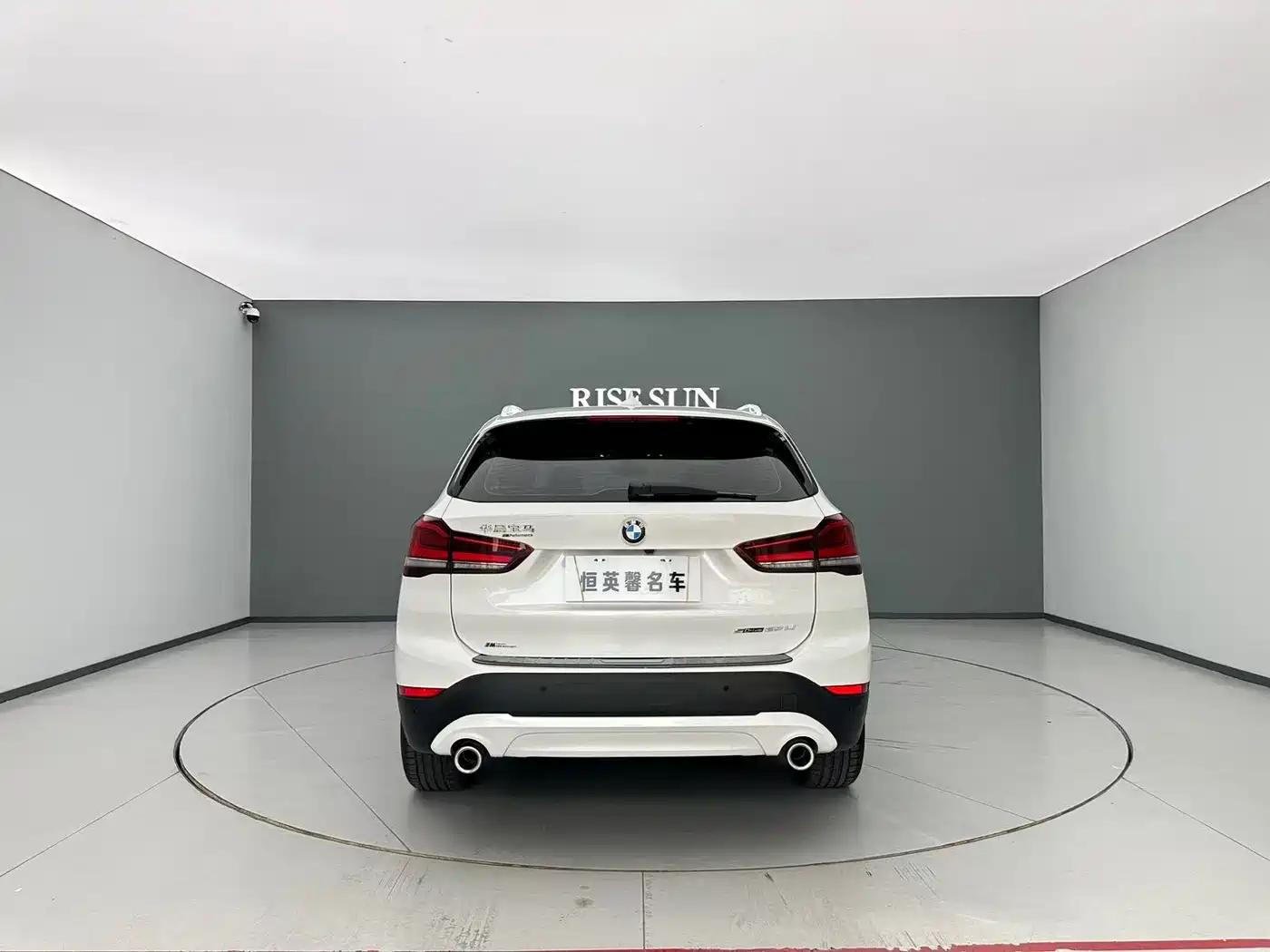 BMW X1 2022 sDrive25Li Leading фото 8
