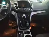 Фото 13 - Ford Kuga
