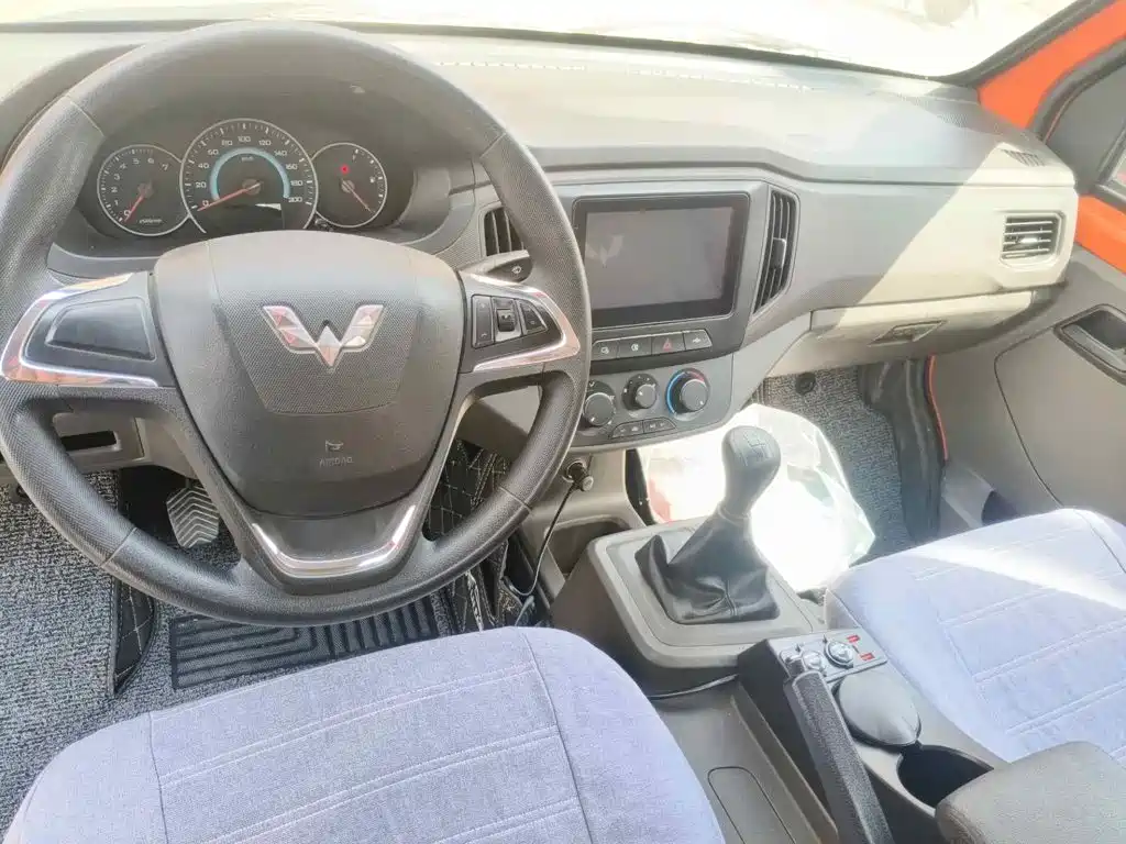 Wuling Motors Wuling Rongguang New Truck 2022 2021 1.8L Comfort Model Single Row Dual Rear Wheels LJ479Q6