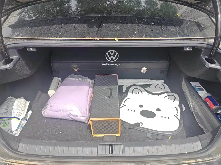 Volkswagen Magotan 2023 Model 2 Million Commemorative Edition 380TSI DSG Flagship фото 4