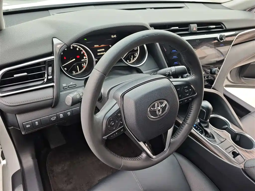 Toyota Camry 2019 Facelift 2.0G Luxury Edition фото 13