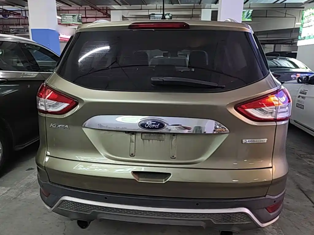 Фото 6 - Ford Kuga