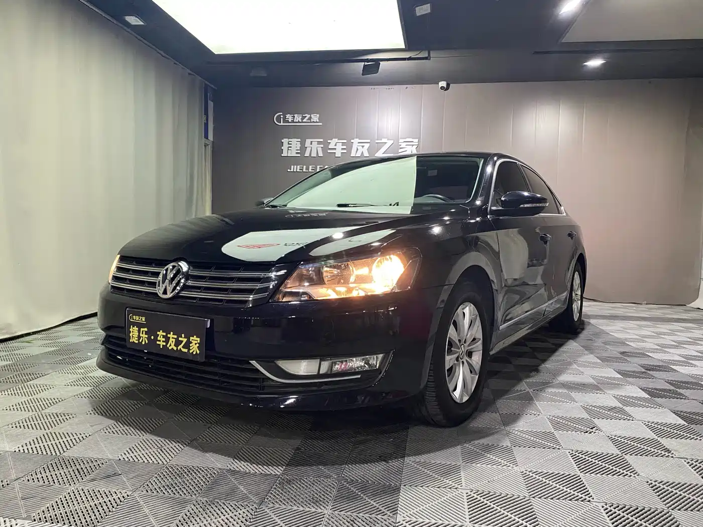 Volkswagen Passat 2014 1.8TSI DSG Luxury Edition
