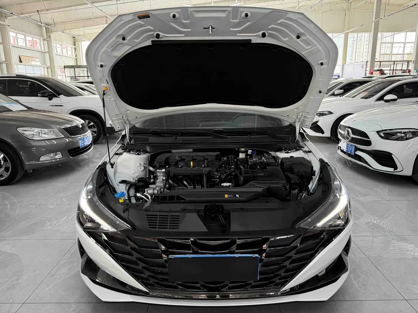 Hyundai Elantra 2023 1.5L CVT GLX Elite Edition фото 20