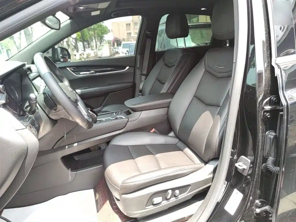 Cadillac XT5 2021 2.0T 2WD Luxury Edition фото 15