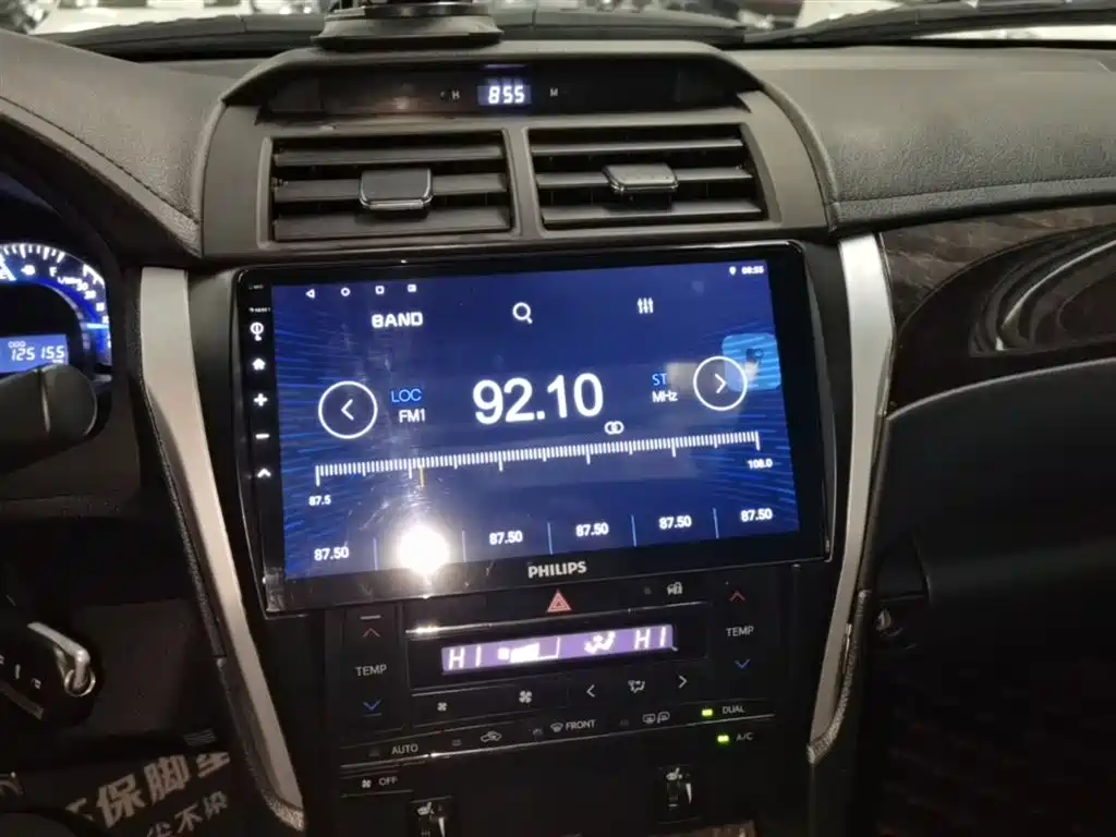 Toyota Camry 2015 2.0G Leading Edition фото 6