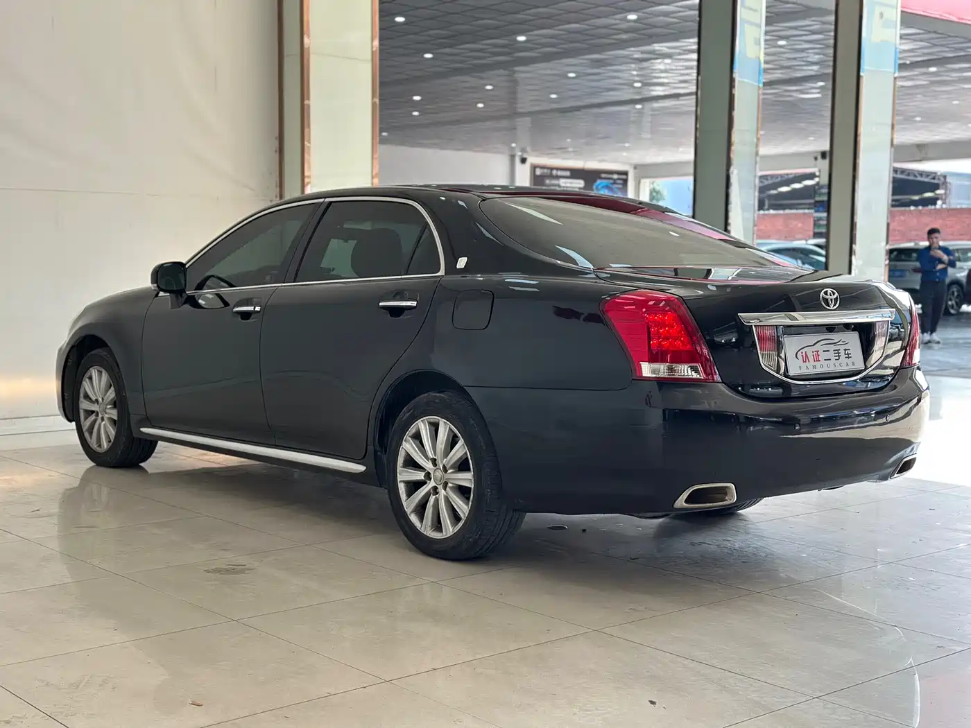 Toyota Crown 2010 2.5L Royal Leather Sunroof Navigation фото 19