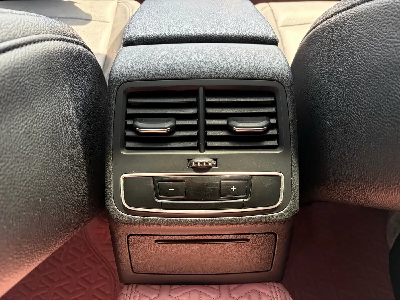 Audi A4L 2019 40 TFSI Progressive (China V) фото 16