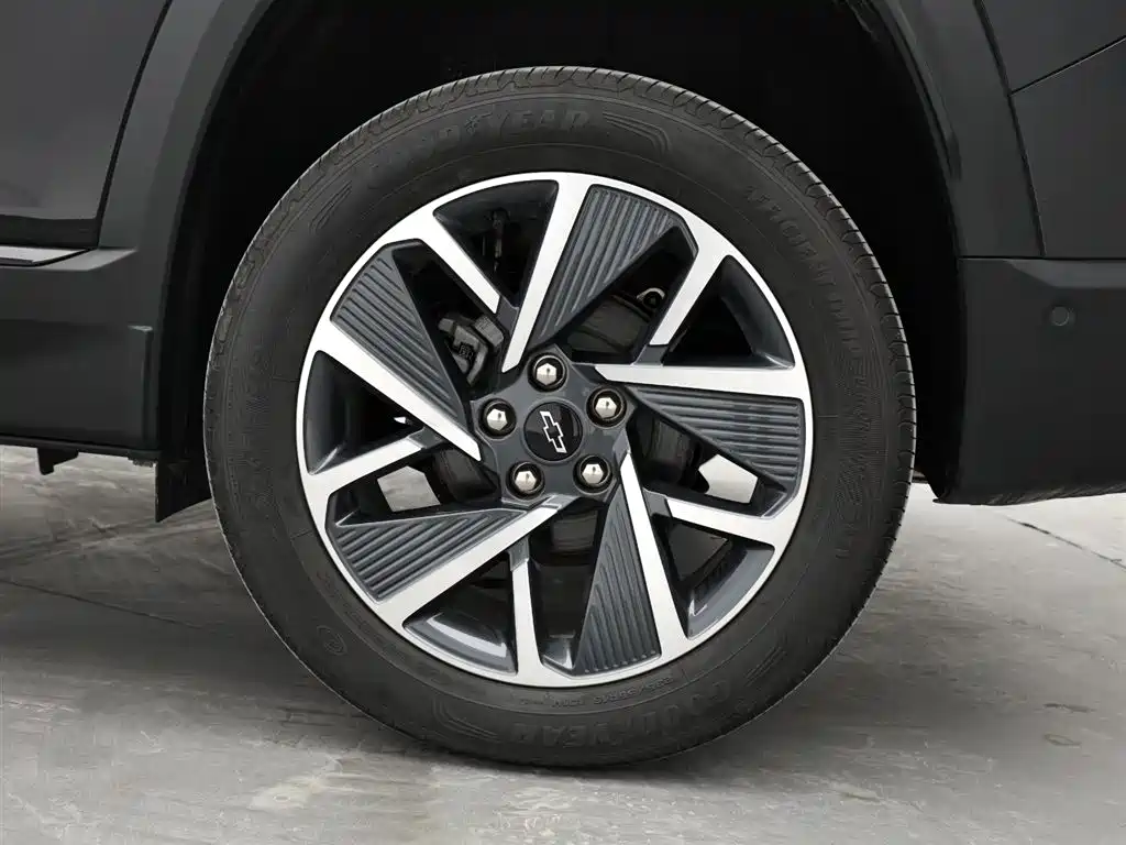 Chevrolet Equinox Plus 2024 102km RS Ultimate Edition фото 9