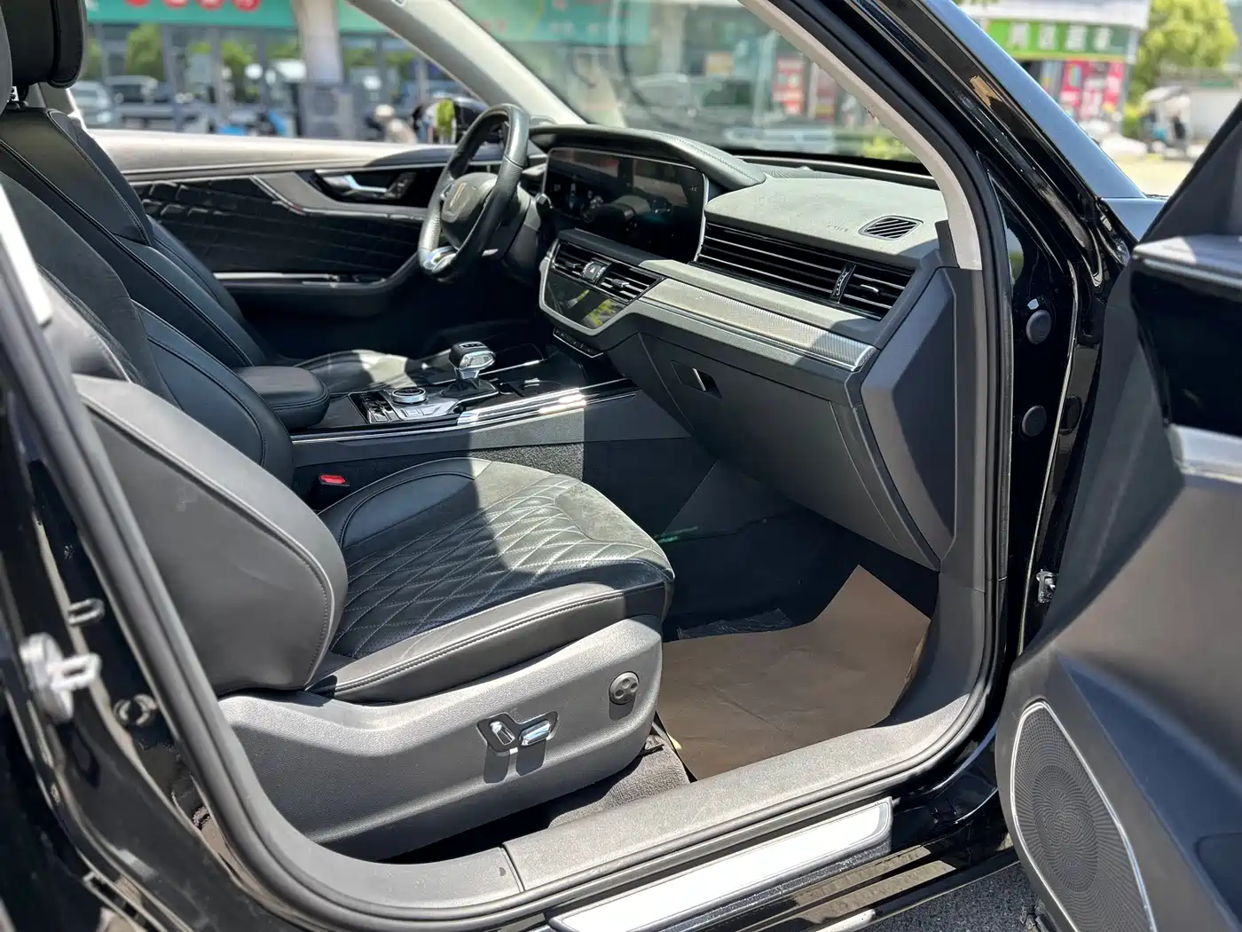Hongqi HS5 2019 2.0T Smart Connect Enjoy Edition фото 18