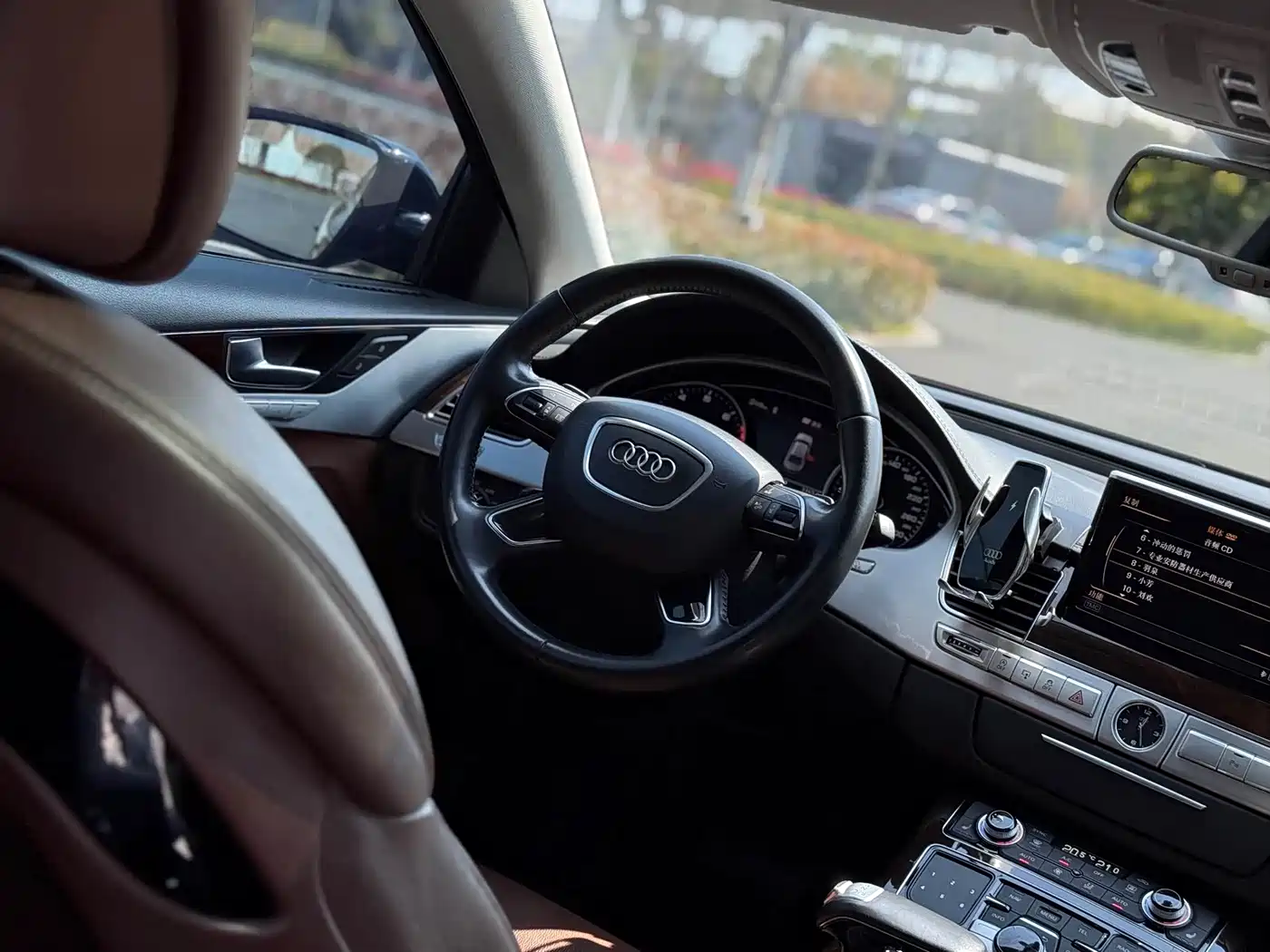 Audi A8 2014 A8L 45 TFSI quattro Comfort фото 12
