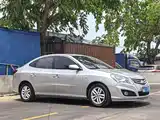 Фото 3 - Hyundai Elantra