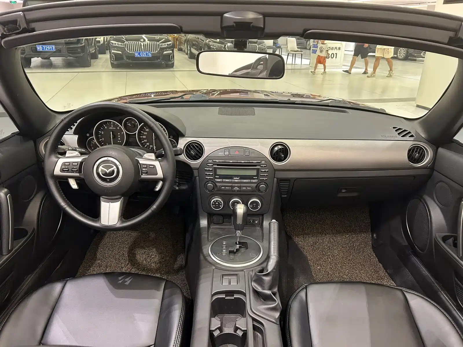 Photo 6 - Mazda MX-5