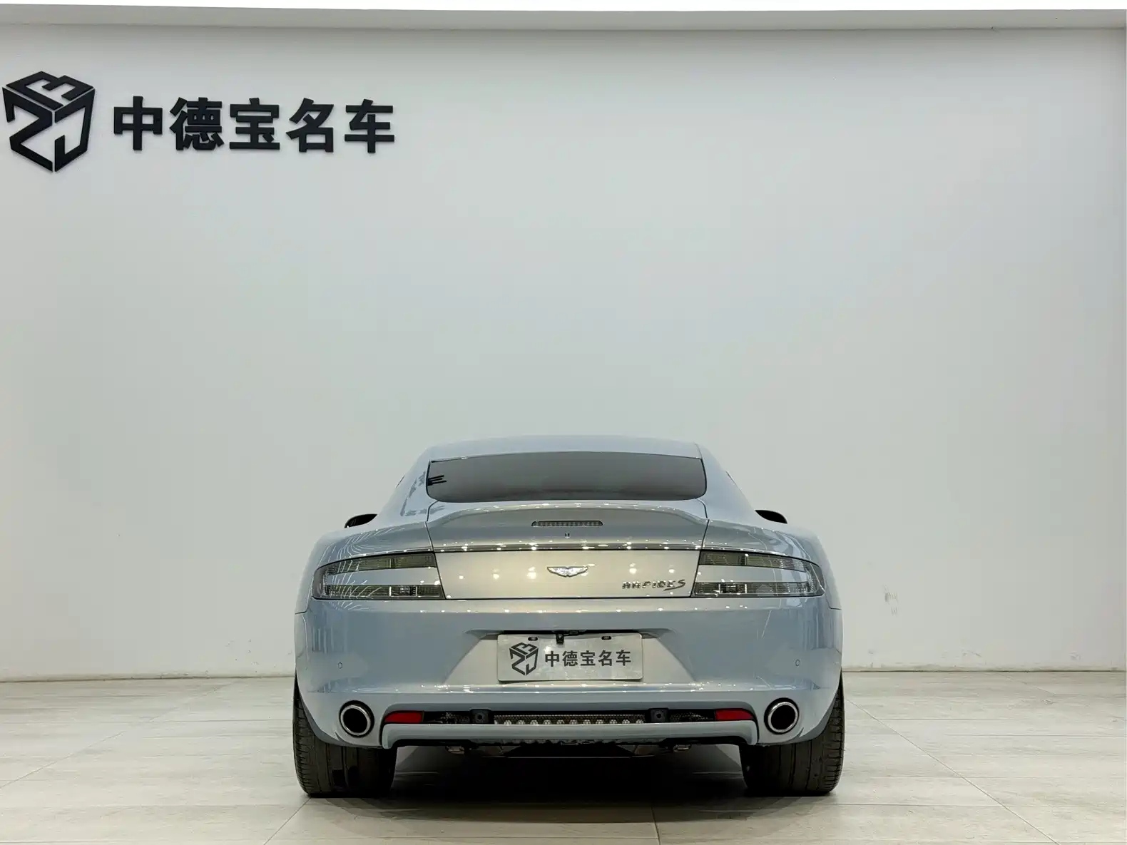 Фото 5 - Aston Martin Rapide