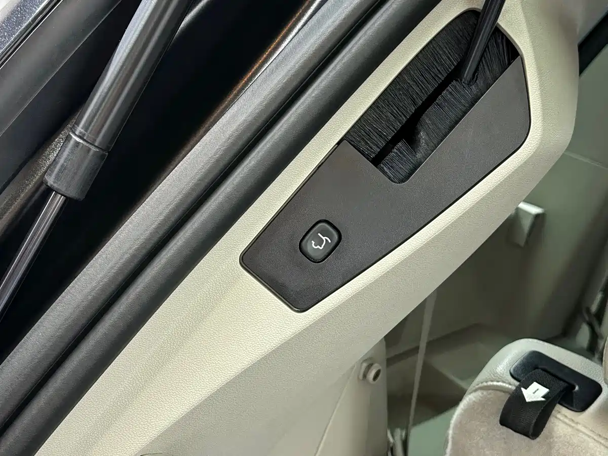 Фото 33 - Chrysler Pacifica