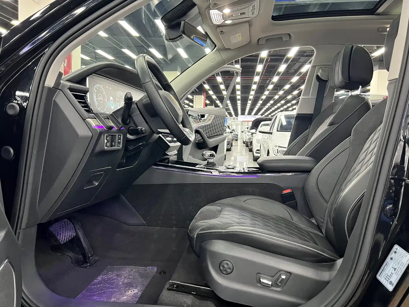 Hongqi HS5 2019 2.0T Smart Connect Enjoy Edition фото 5