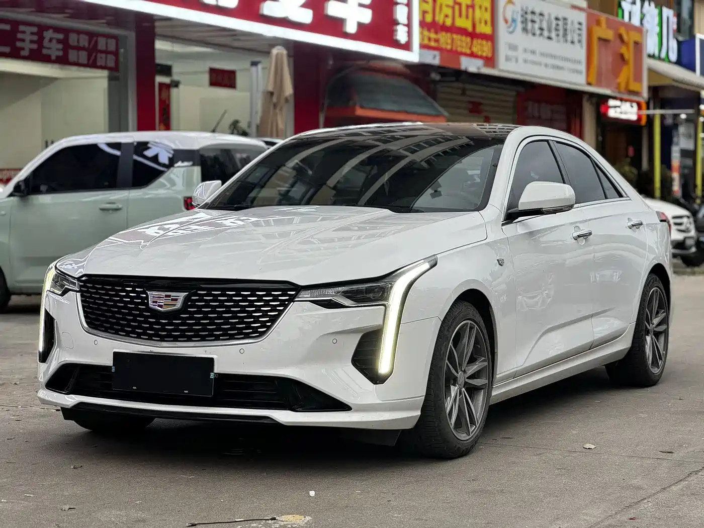CADILLAC CT4