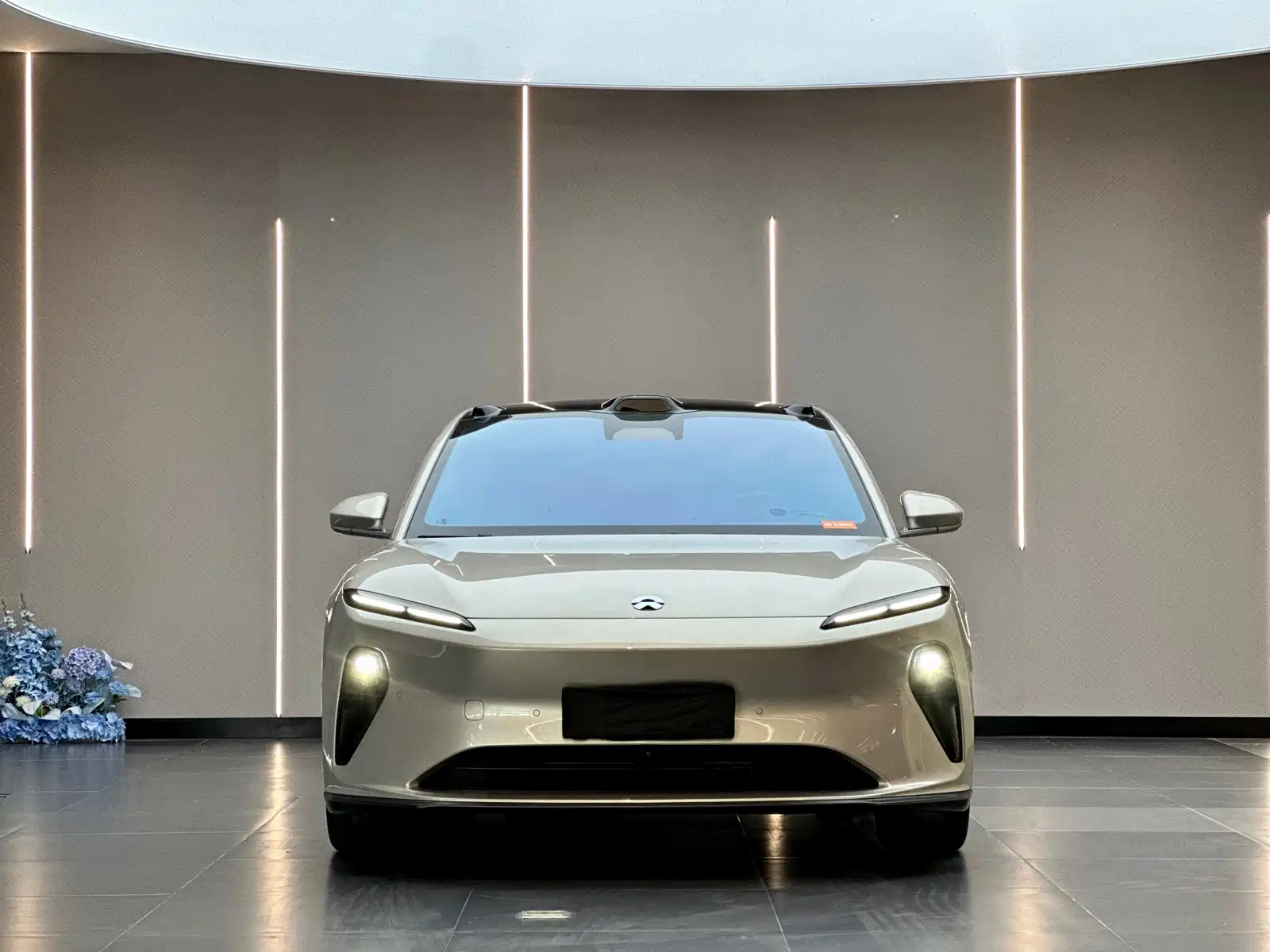 Фото 2 - NIO ET5T