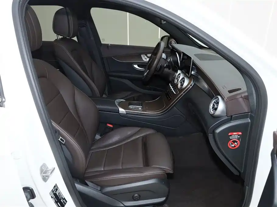 Mercedes-Benz GLC 2022 Facelift GLC 300 L 4MATIC Dynamic Collector's Edition фото 19