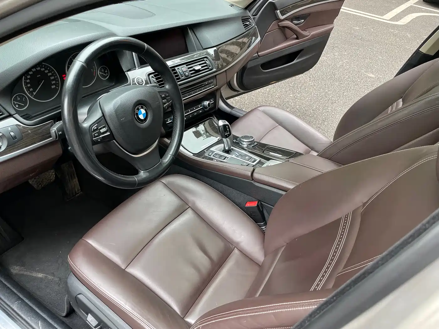 BMW 5 Series 2014 525Li Luxury Design Package фото 11