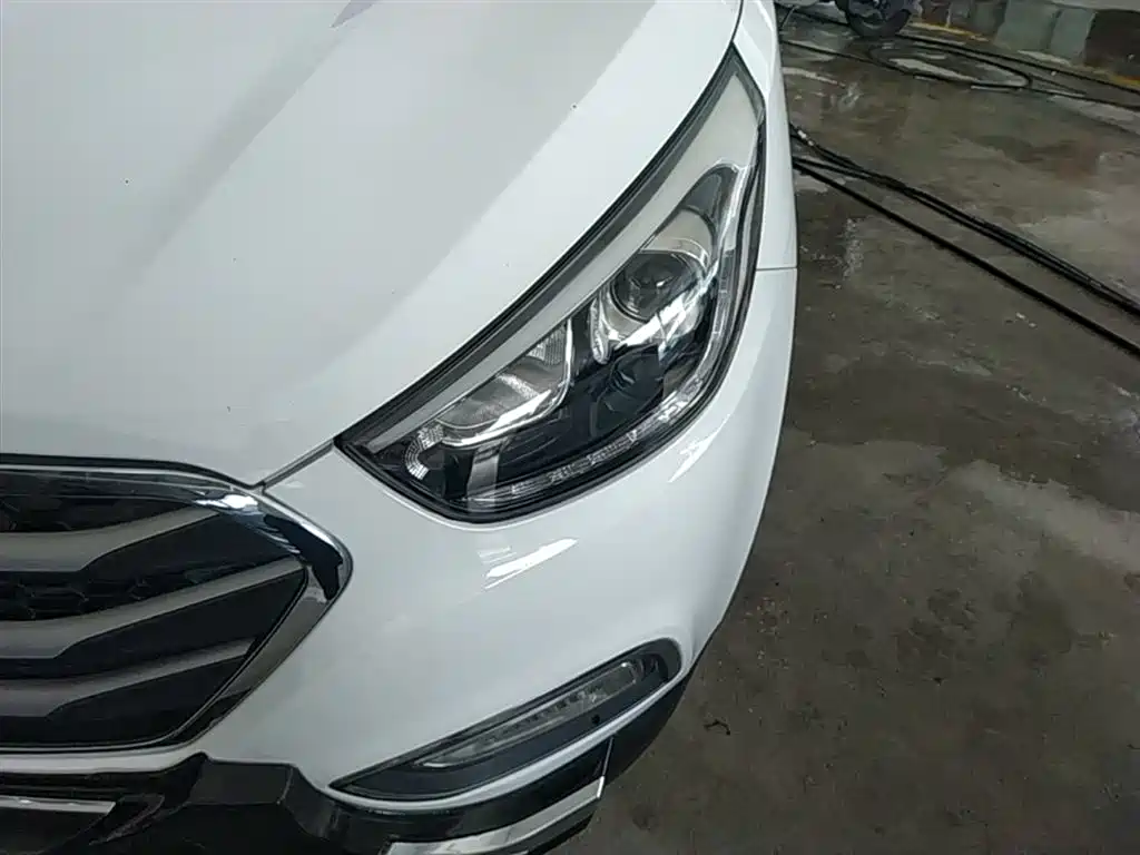 Hyundai Beijing Hyundai ix35 2015 2.0L Automatic 2WD Smart Type China IV фото 24