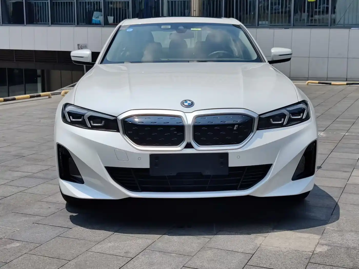 BMW i3 2024 eDrive 35 L фото 2