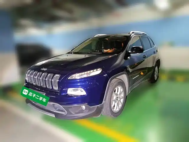  Jeep Cherokee 2017 2.0L Superior Edition