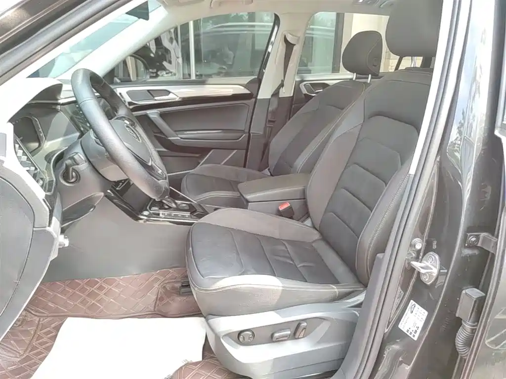 Volkswagen Tayron 2022 330TSI 2WD Luxury Smart Connect Edition фото 15