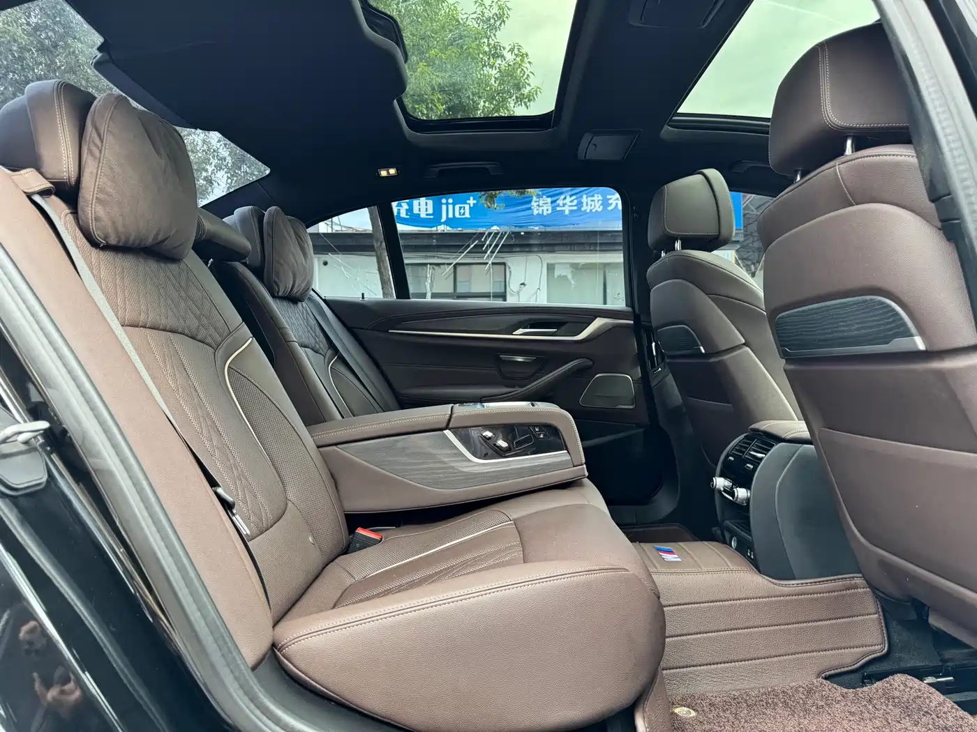 Фото 13 - BMW 5 Series