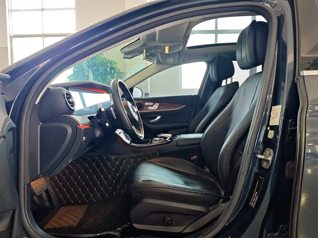 Mercedes-Benz E-Class 2016 E 300 L Luxury фото 20