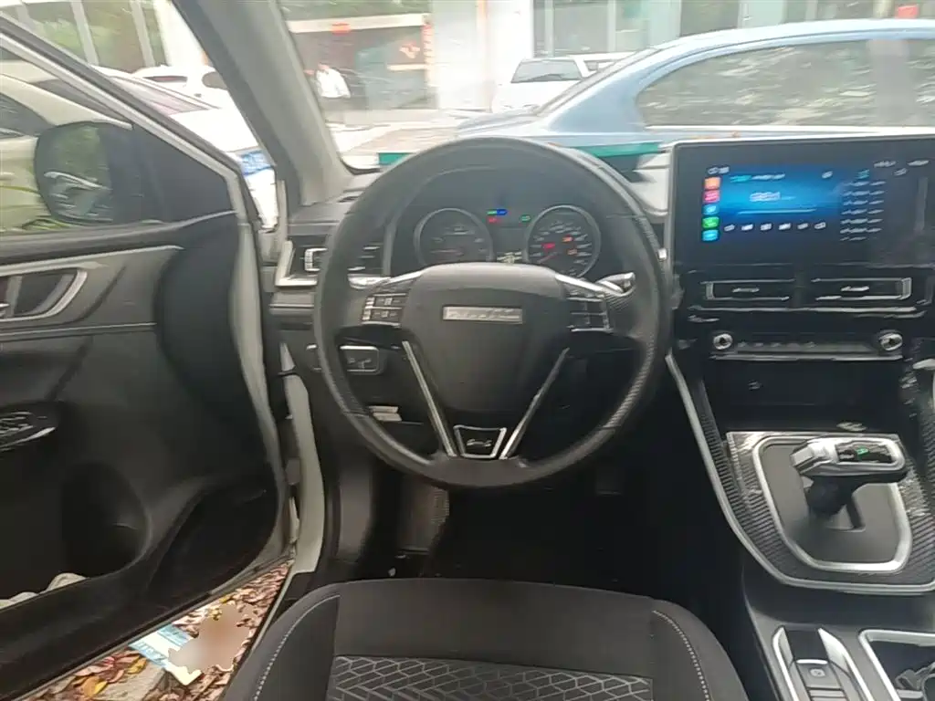 Haval M6 2023 PLUS 1.5T DCT Elite Smart Connect фото 11