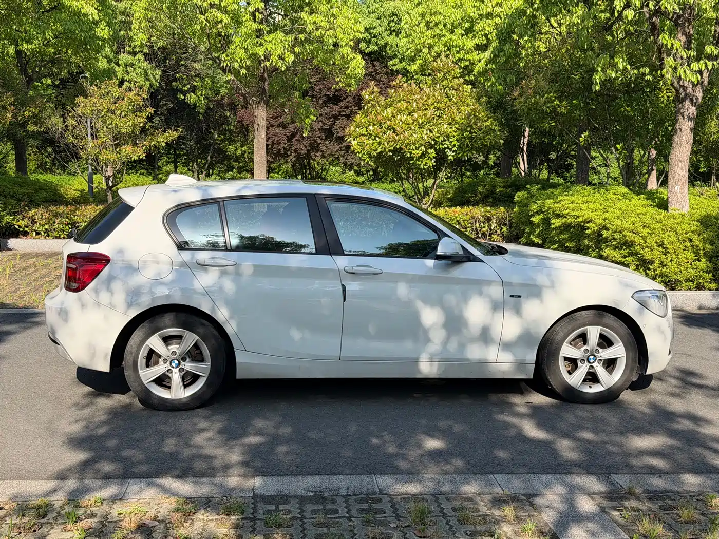 BMW 1 Series (Import) 2013 Facelift 118i Sport Model фото 7