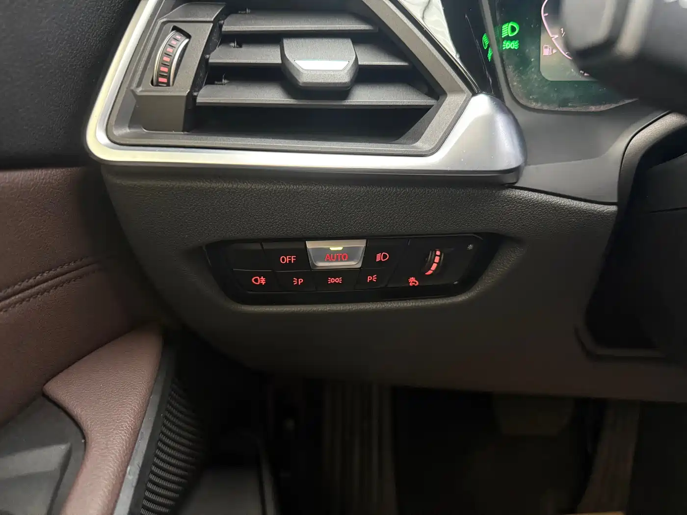 BMW 3 Series 2020 320i Sport Package фото 7