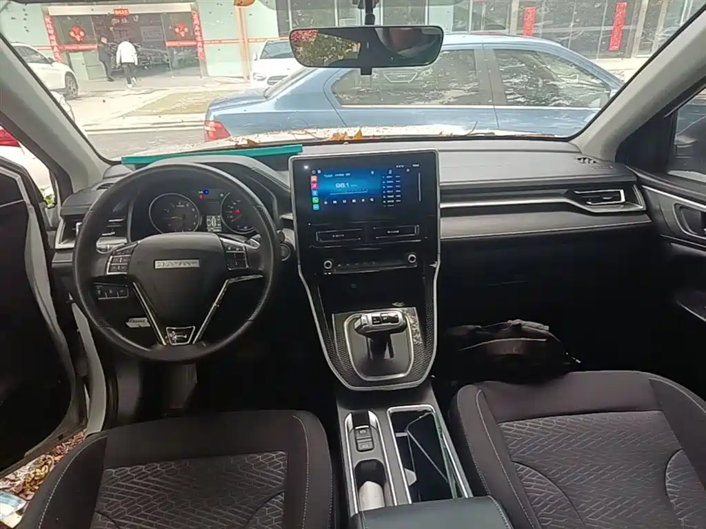 Haval M6 2023 PLUS 1.5T DCT Elite Smart Connect фото 10