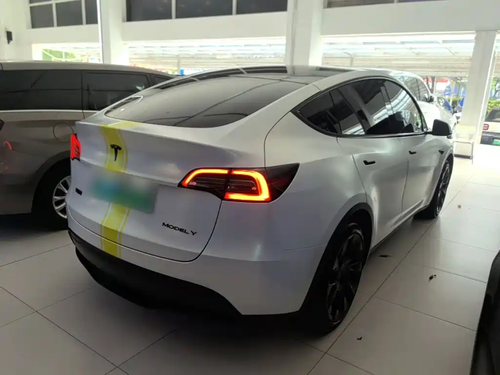 Фото 7 - Tesla Model Y