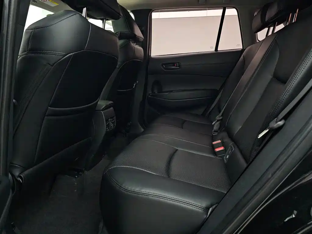 Toyota Corolla Cross 2023 2.0L Elite Edition фото 12
