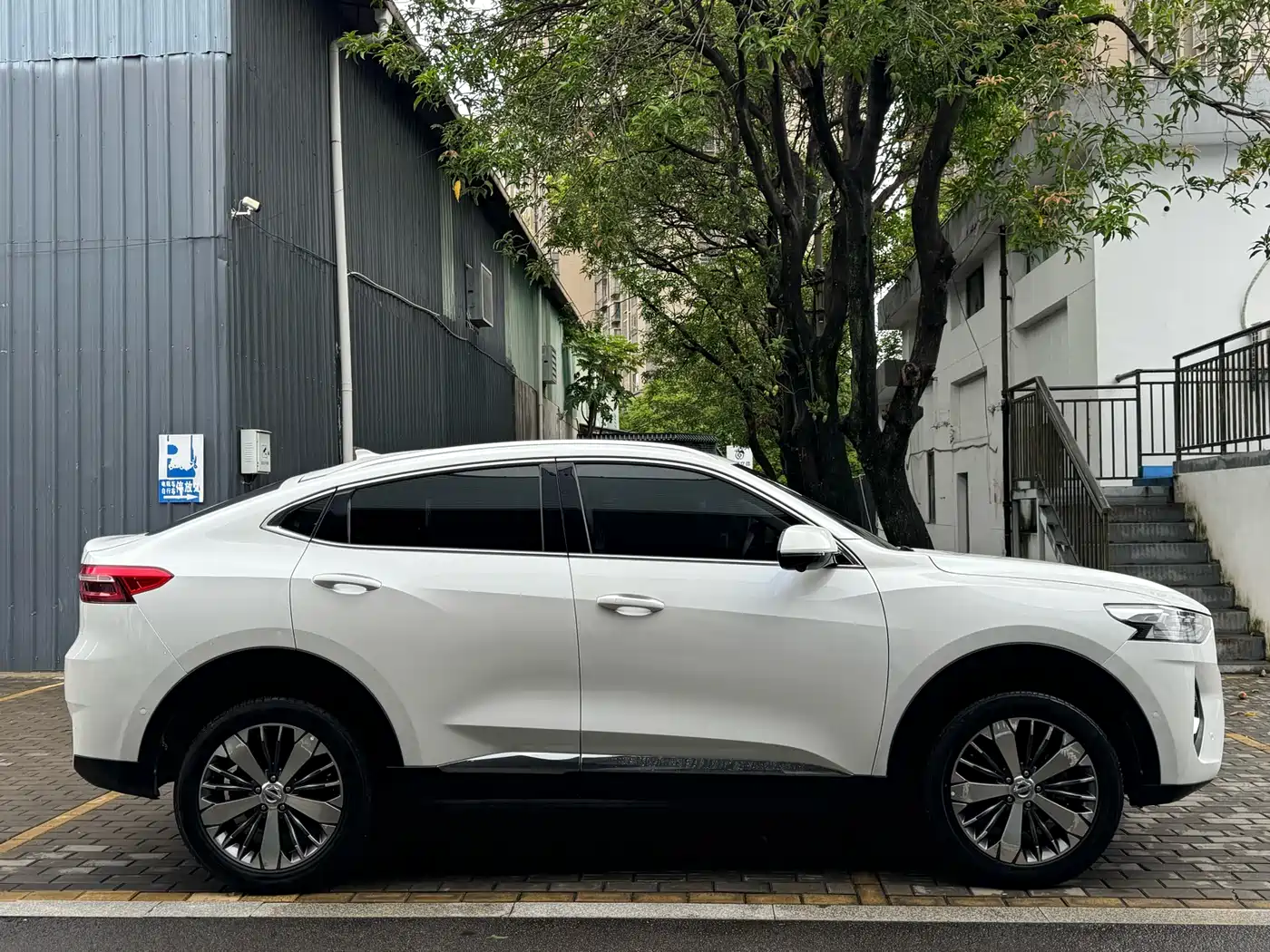 Haval F7x 2019 1.5T 2WD Extreme Smart Tech Edition фото 10