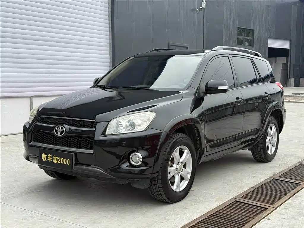 Toyota RAV4 Rongfang 2012 Styling Edition 2.4L Automatic 4WD Luxury фото 2
