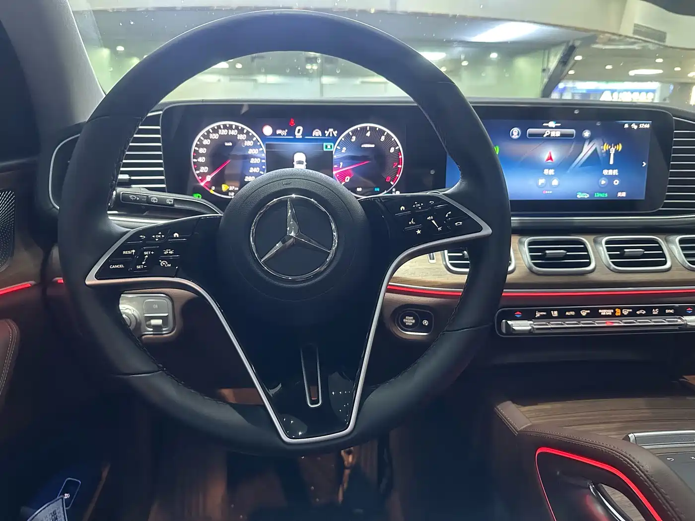 Mercedes-Benz GLE 2025 GLE 450 4MATIC Fashion фото 9