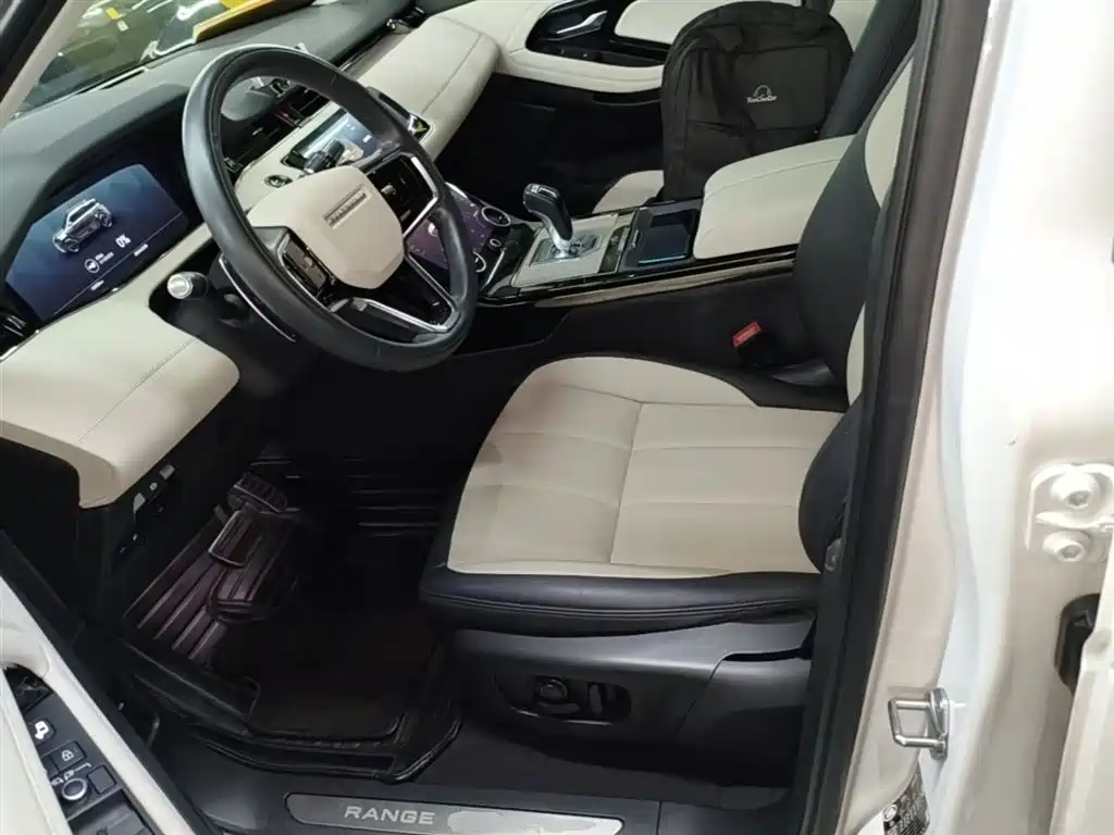 Land Rover Range Rover Evoque New Energy 2021 Range Rover Evoque L P300e Luxury фото 15